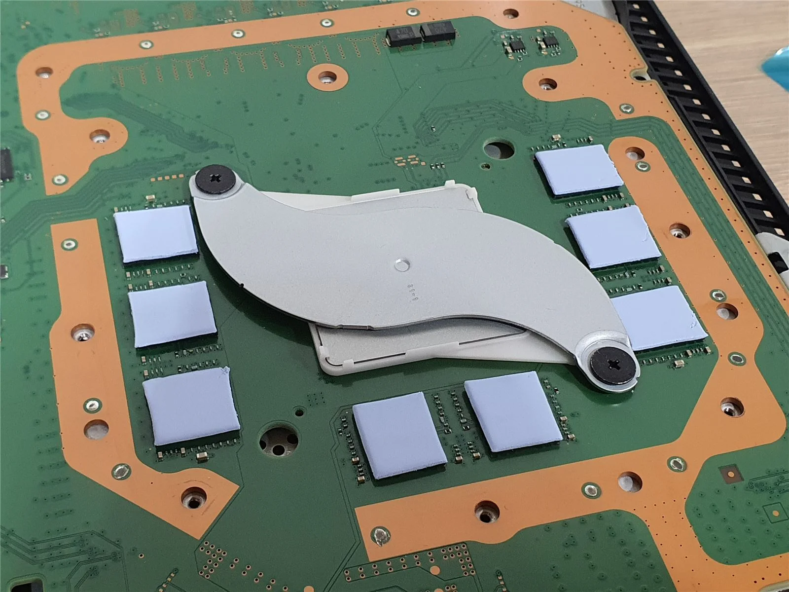 Realizácia: Výmena driftujúcej páčky na DualSense ovládači