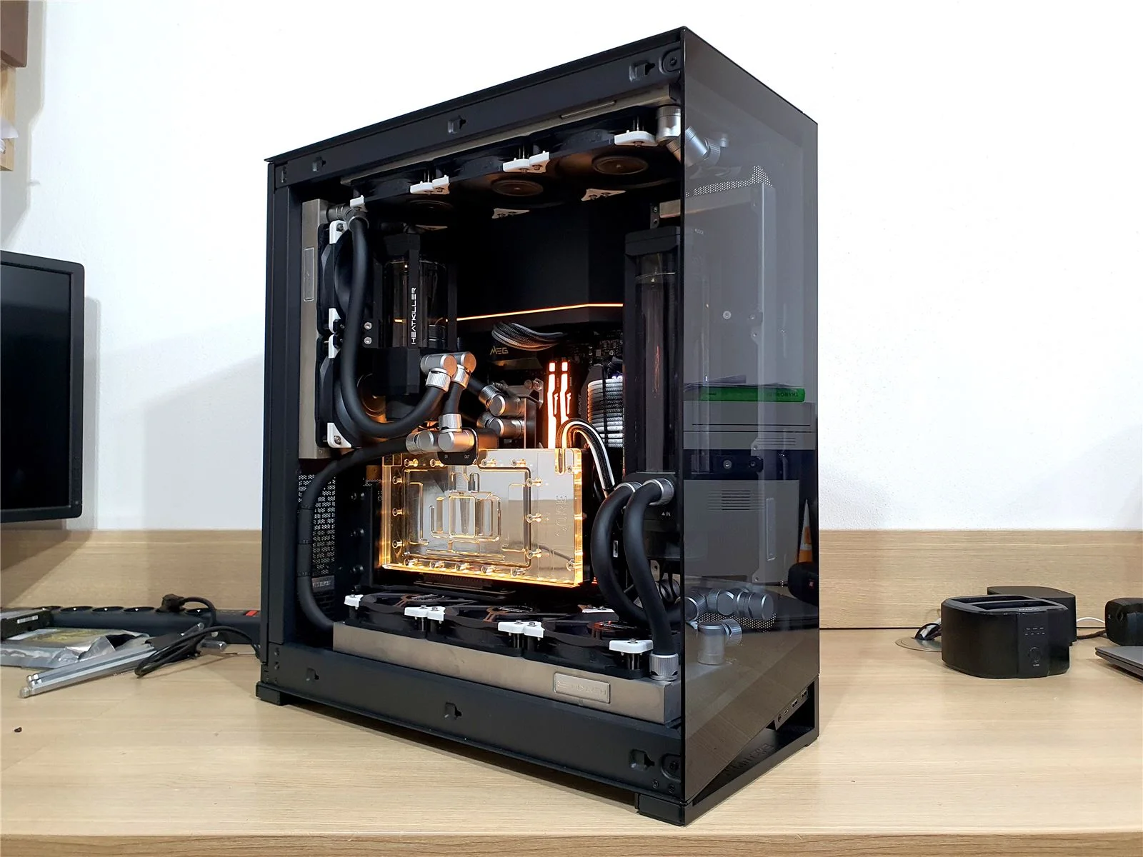 Realizácia: Harmonický dizajn rúrok a osvetlenia